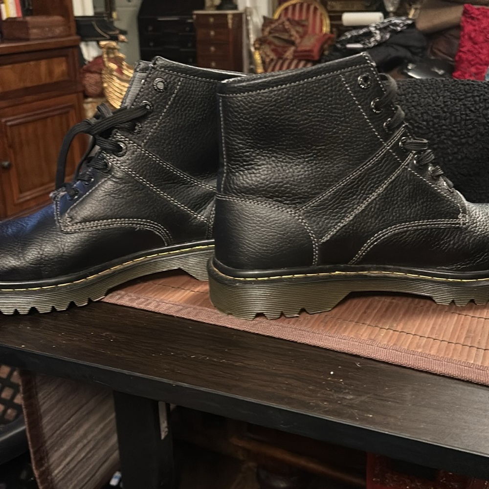 Men’s black doc marten boots size 12